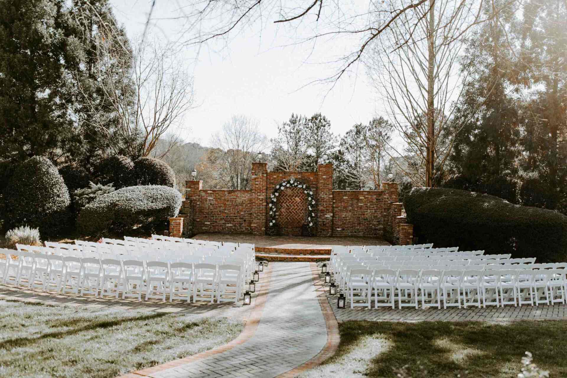 beautiful outdoor wedding venue decoration